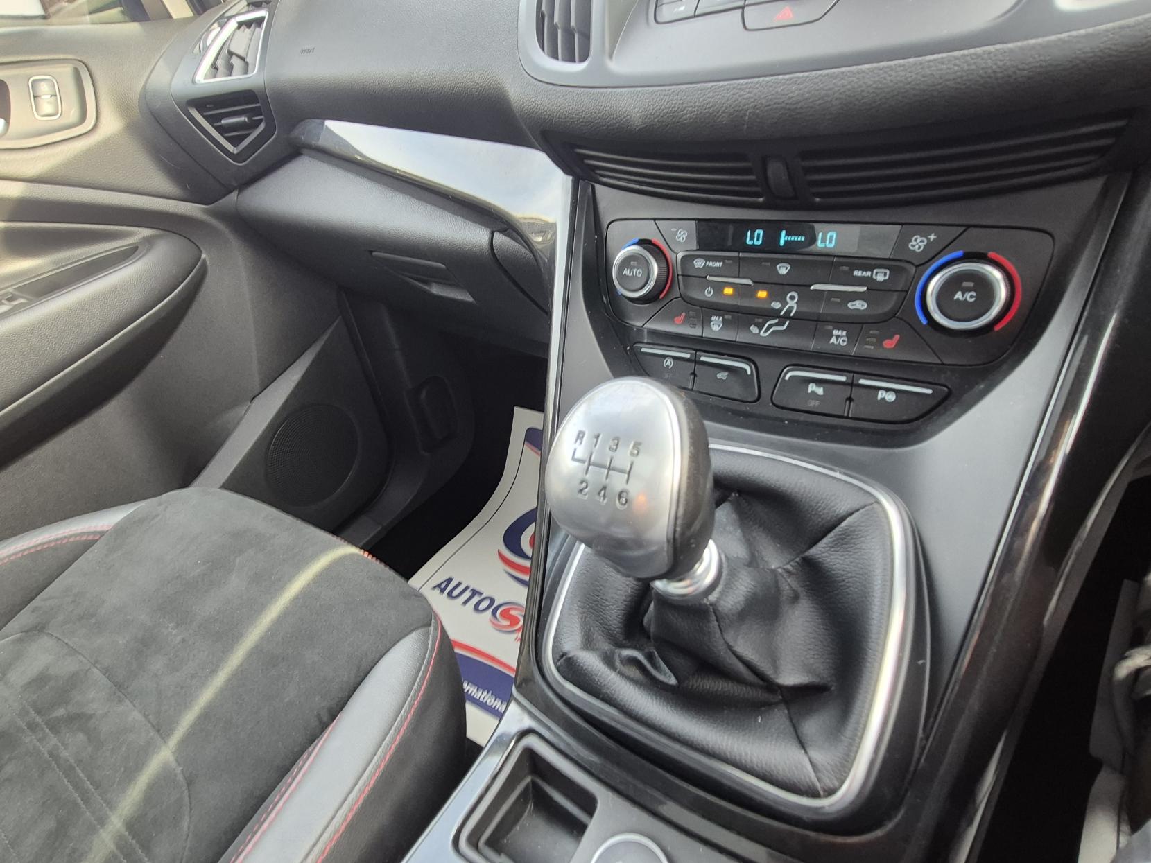 Ford Kuga 1.5 TDCi ST-Line X SUV 5dr Diesel Manual Euro 6 (s/s) (120 ps)