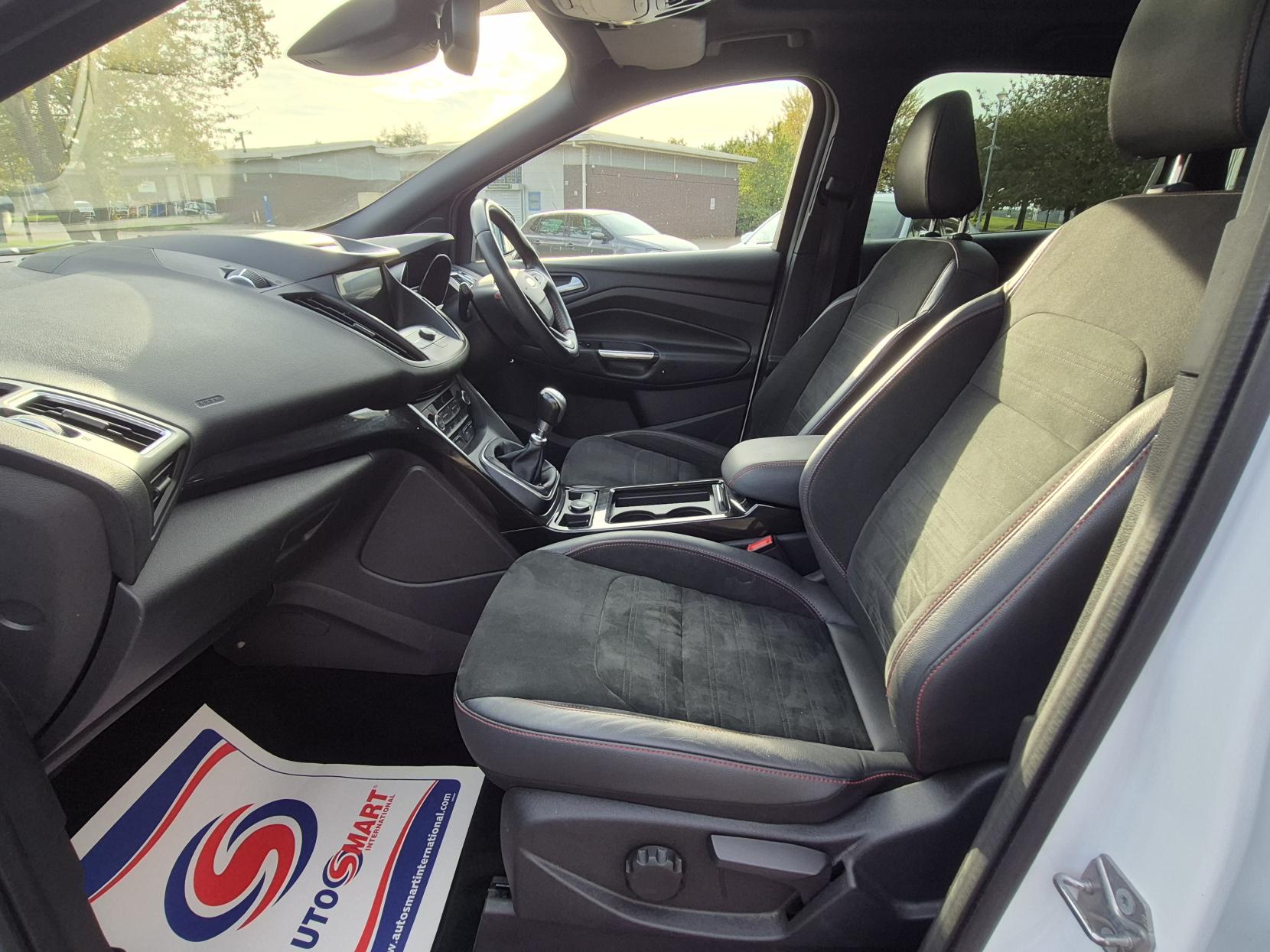 Ford Kuga 1.5 TDCi ST-Line X SUV 5dr Diesel Manual Euro 6 (s/s) (120 ps)