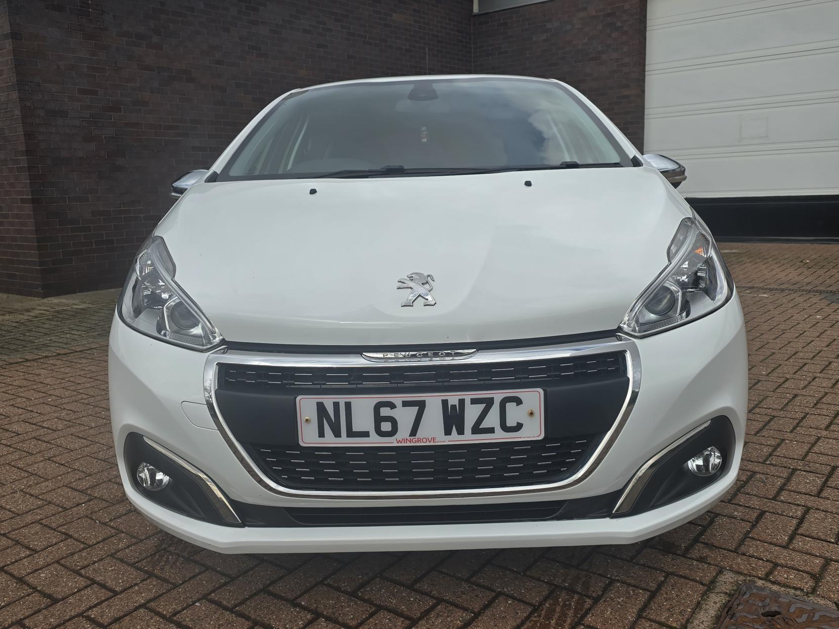 Peugeot 208 1.2 PureTech Allure Hatchback 5dr Petrol Manual Euro 6 (82 ps)