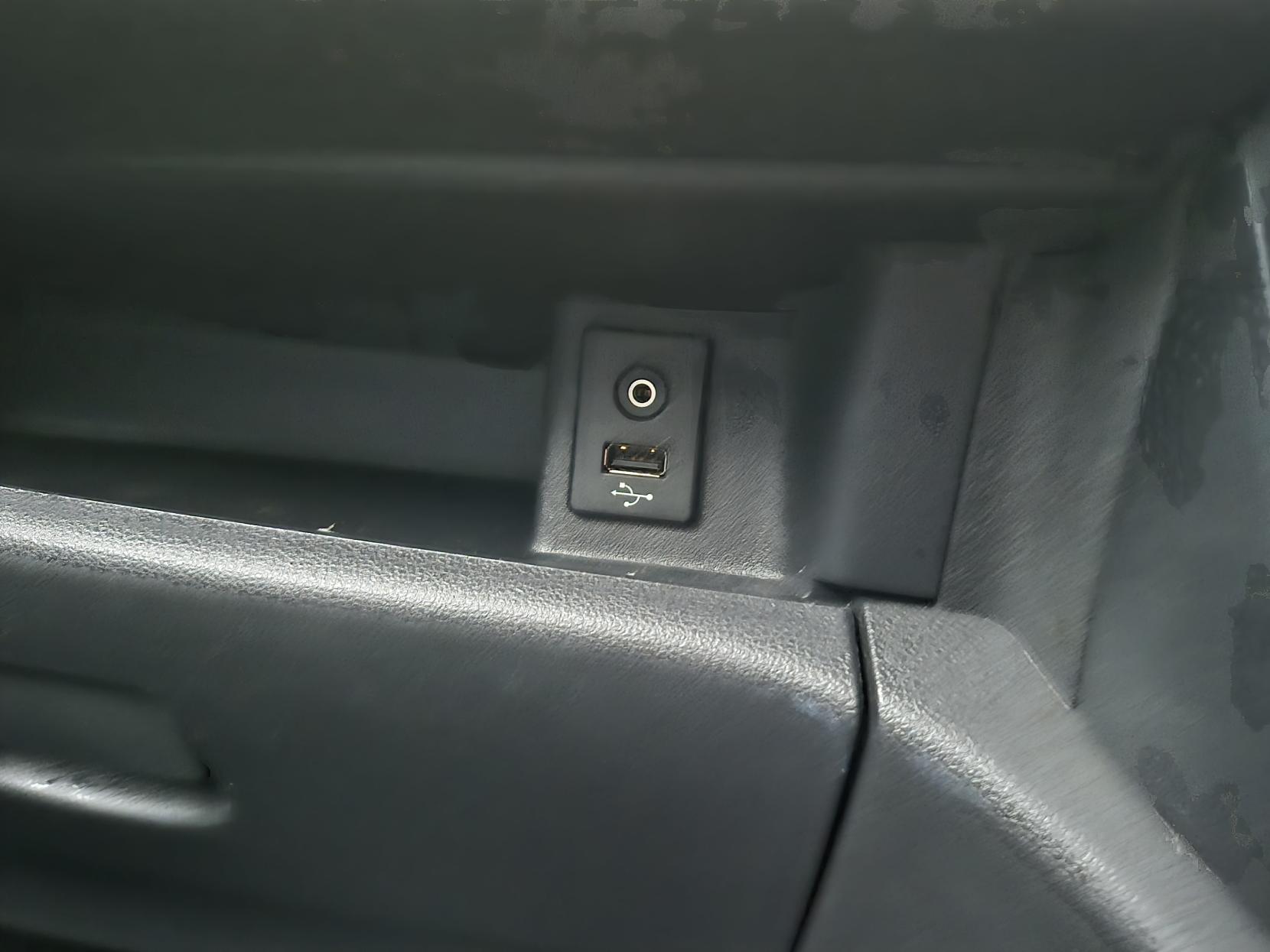 Nissan Micra 1.2 Vibe Hatchback 5dr Petrol Manual Euro 6 (80 ps)