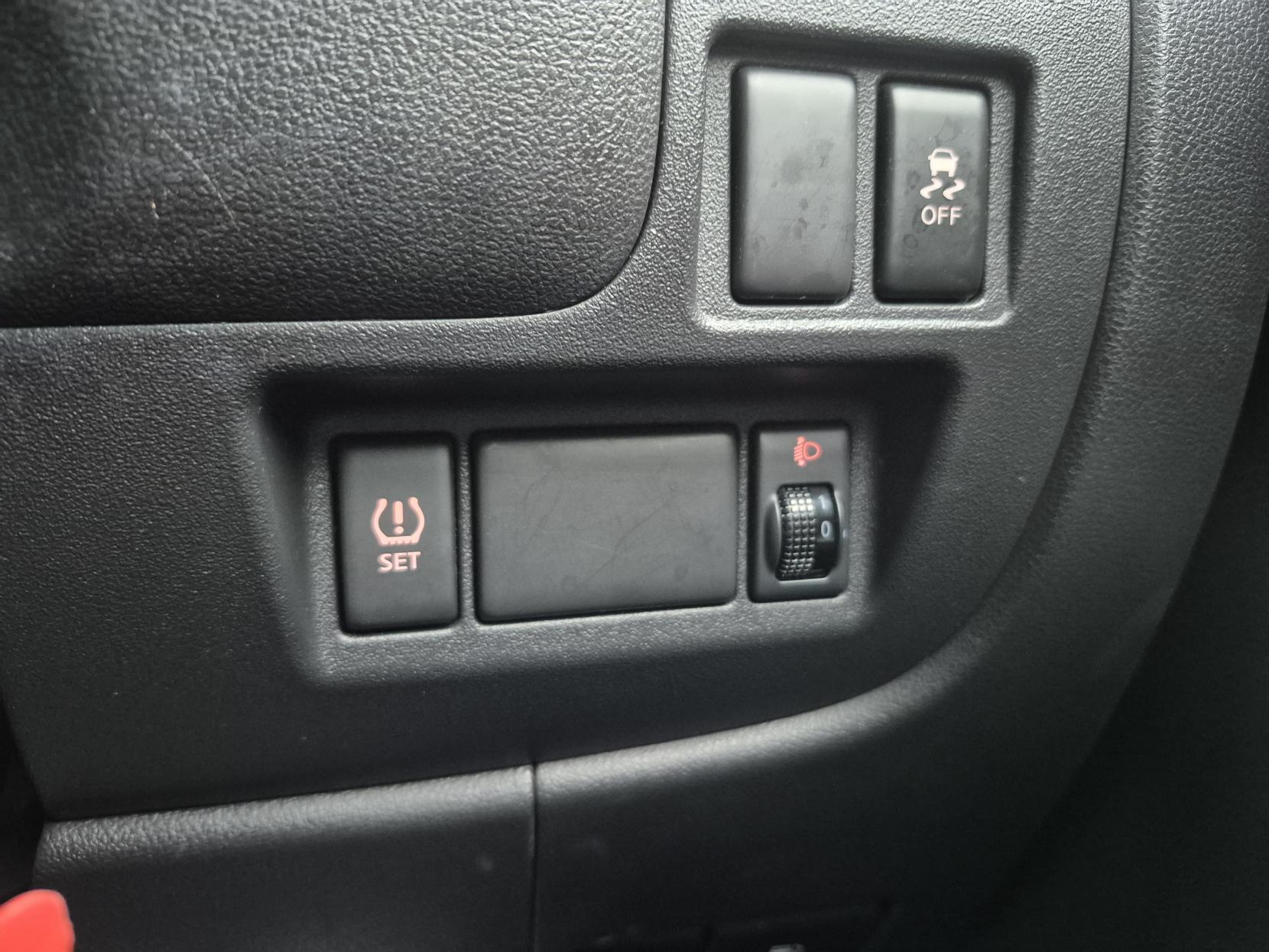 Nissan Micra 1.2 Vibe Hatchback 5dr Petrol Manual Euro 6 (80 ps)