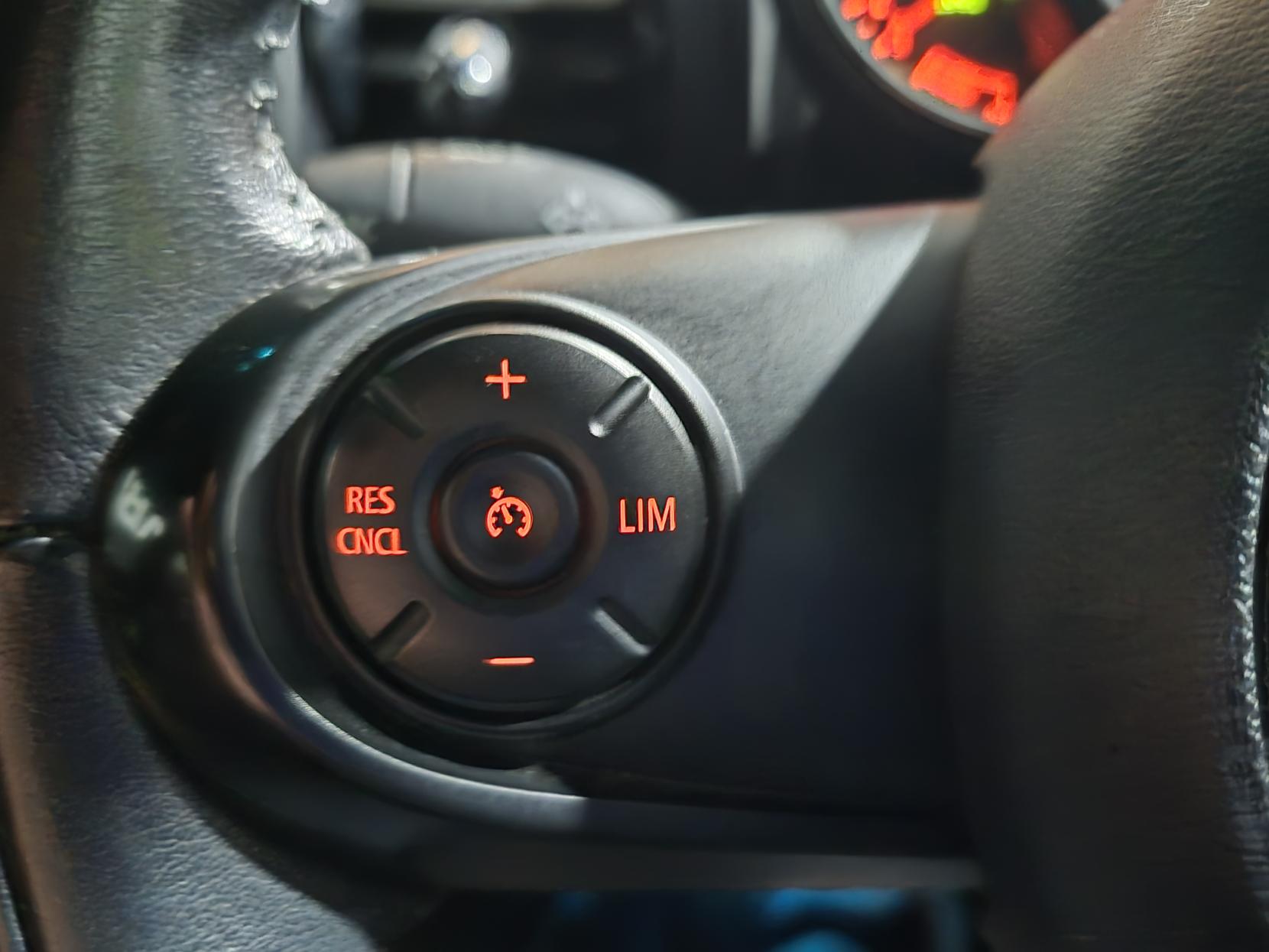 MINI Clubman 1.5 Cooper Estate 6dr Petrol Manual Euro 6 (s/s) (136 ps)