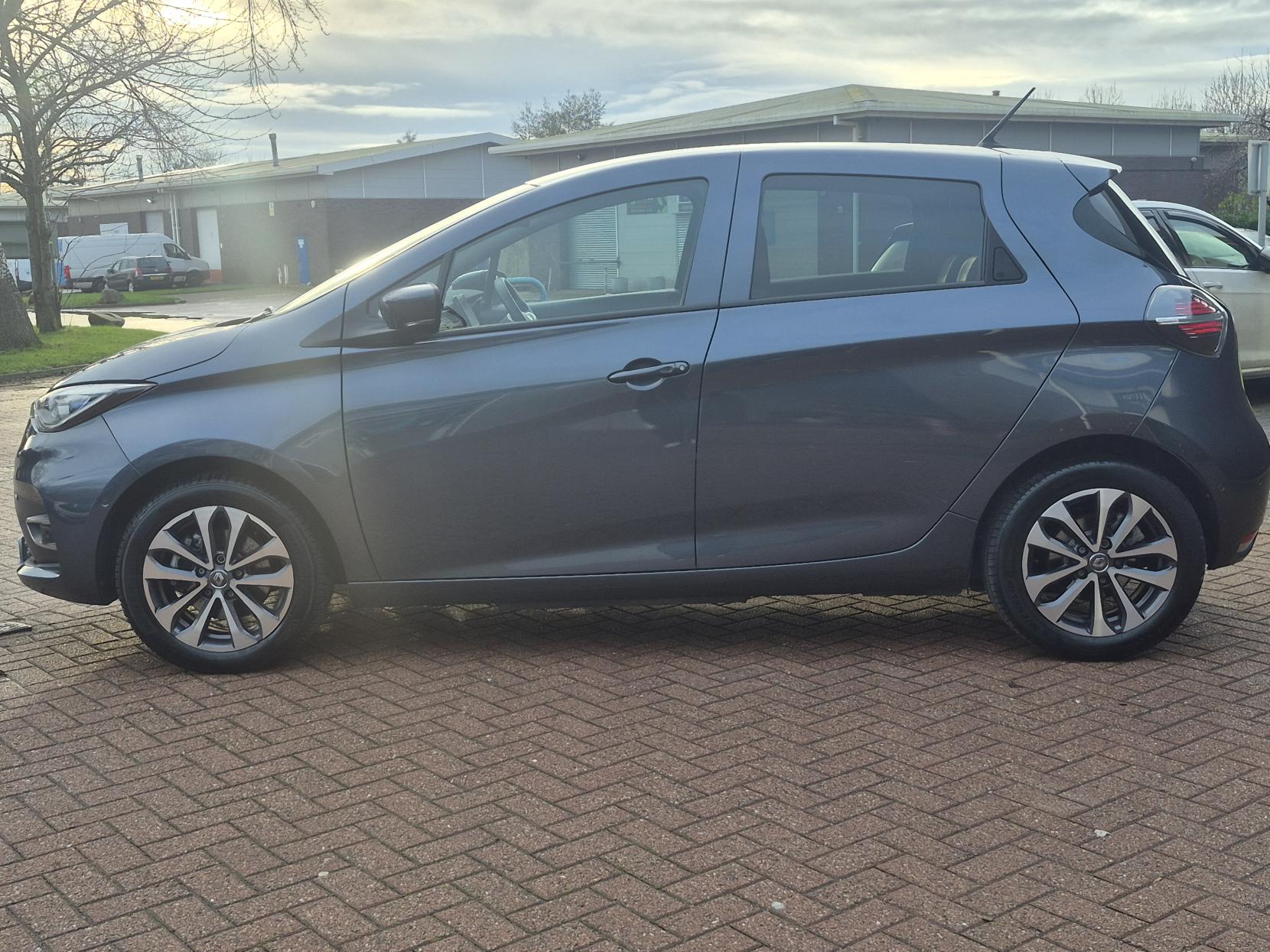 Renault Zoe R135 EV50 52kWh GT Line Hatchback 5dr Electric Auto (Rapid Charge) (134 bhp)