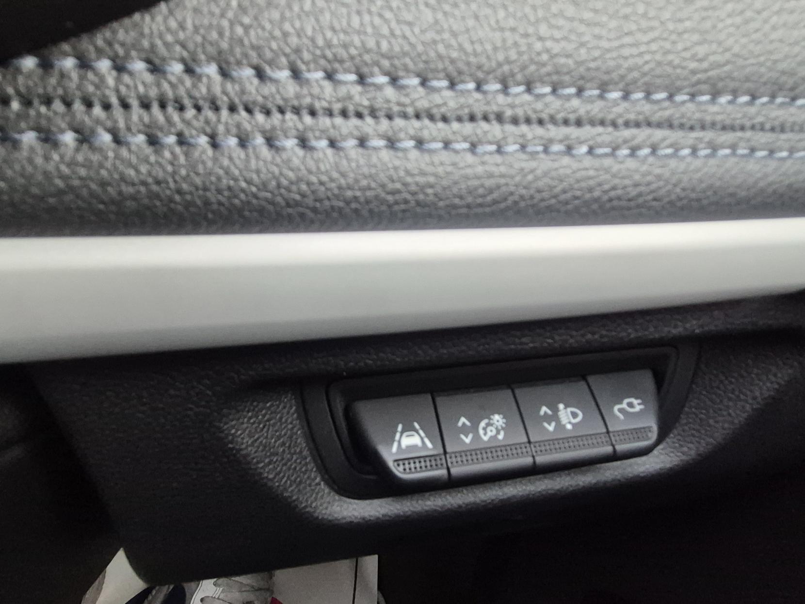 Renault Zoe R135 EV50 52kWh GT Line Hatchback 5dr Electric Auto (Rapid Charge) (134 bhp)