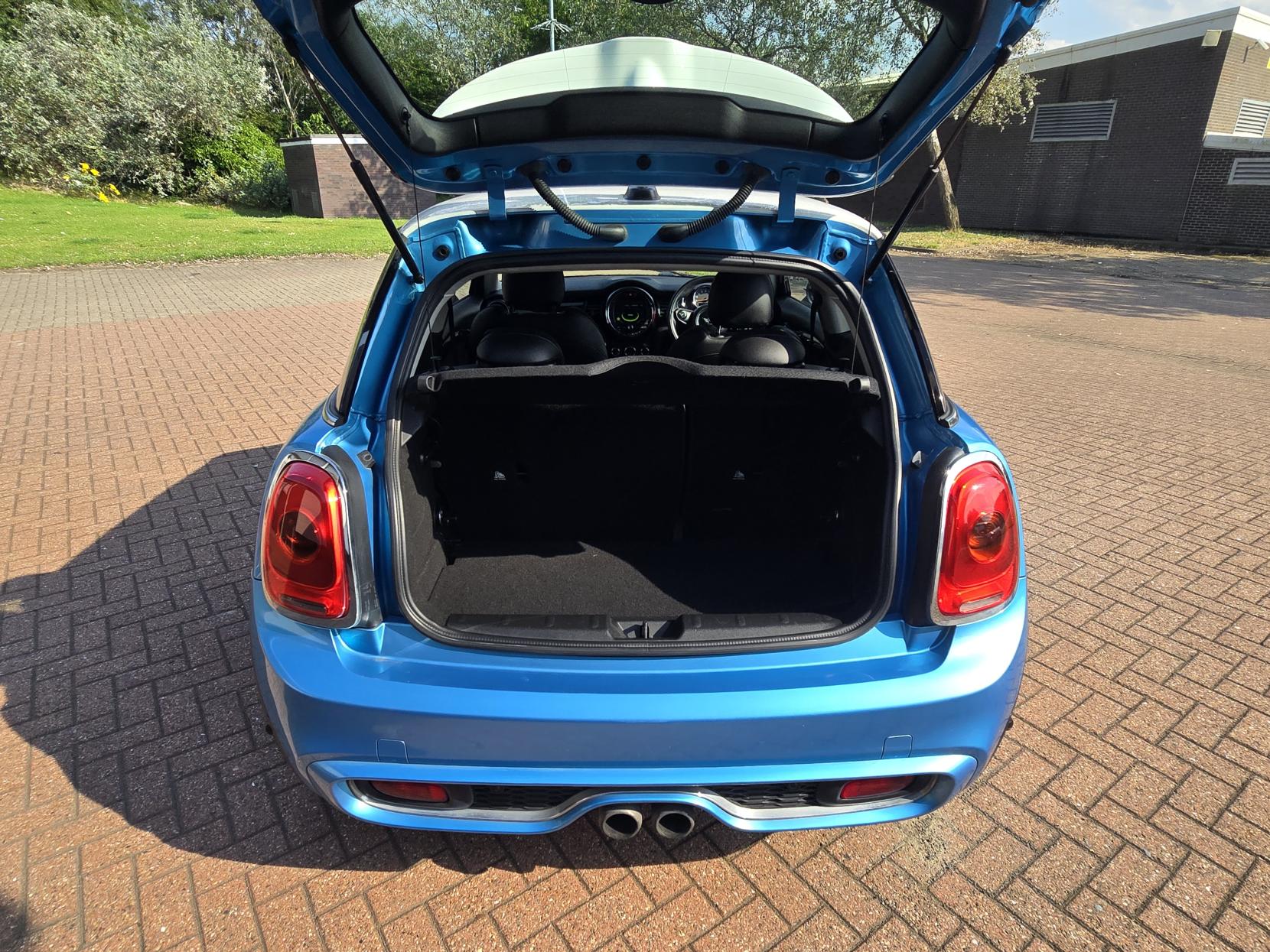 MINI Hatch 2.0 Cooper S Hatchback 3dr Petrol Manual Euro 6 (s/s) (192 ps)