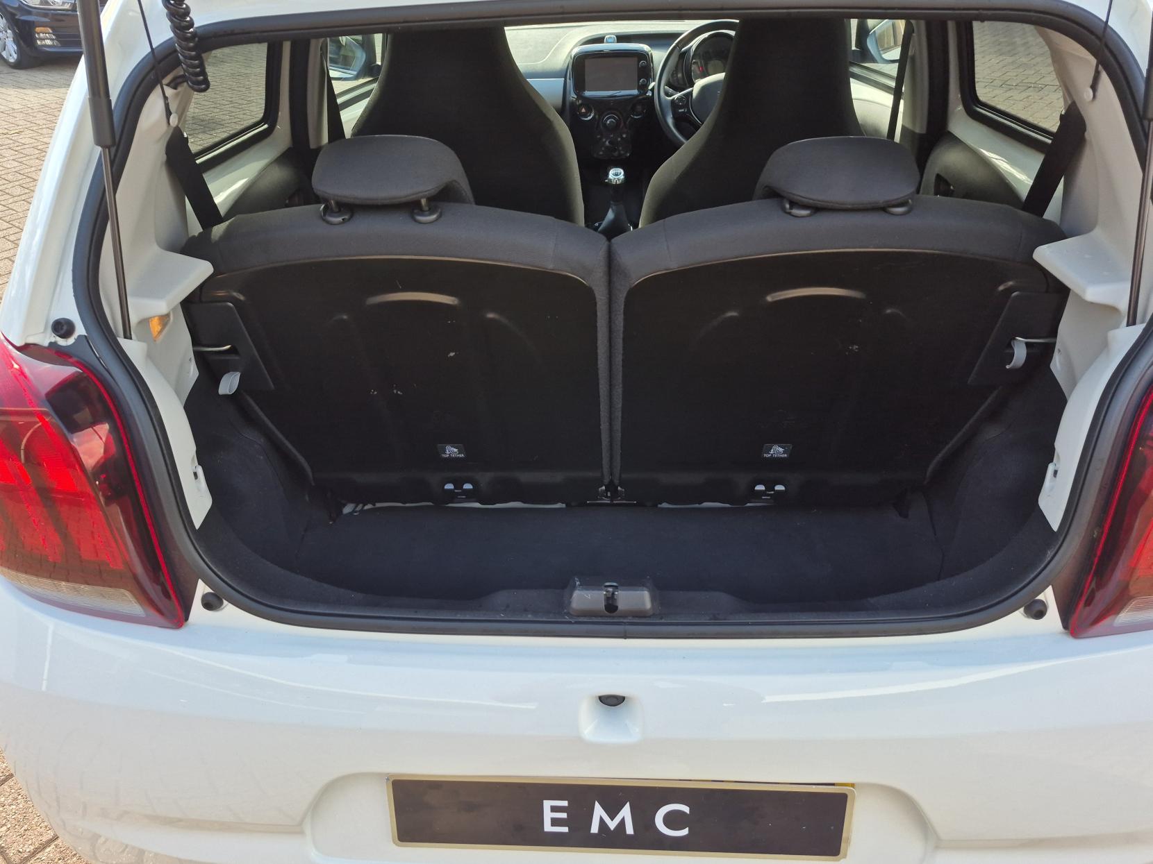 Peugeot 108 1.2 PureTech Allure Hatchback 5dr Petrol Manual Euro 6 (82 ps)