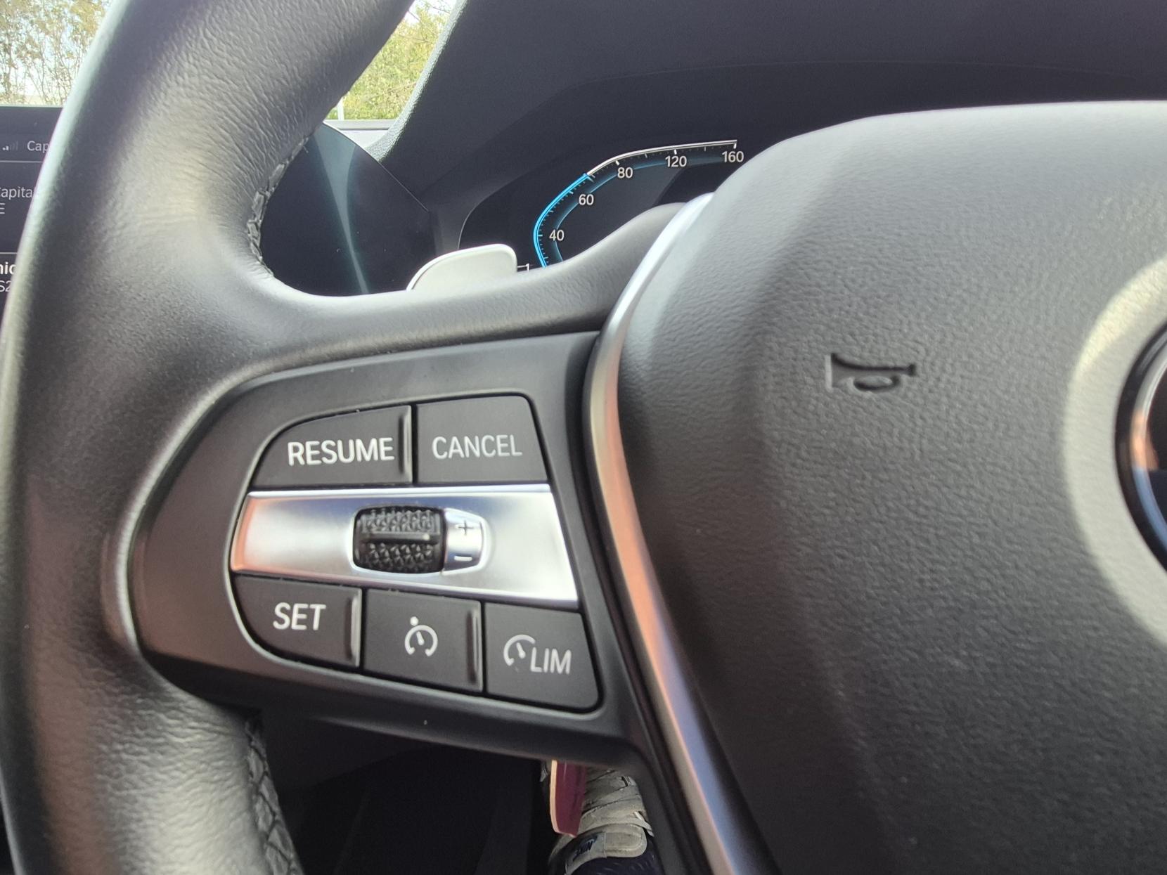 BMW 3 Series 2.0 330e 12kWh SE Pro Saloon 4dr Petrol Plug-in Hybrid Auto Euro 6 (s/s) (292 ps)