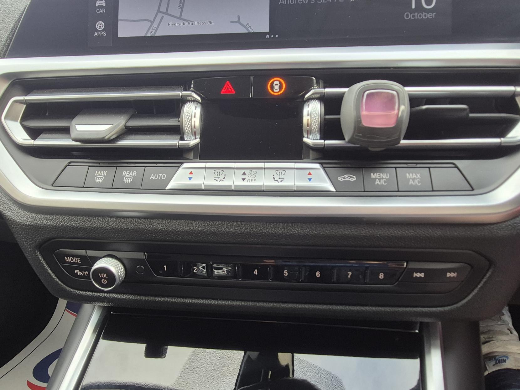 BMW 3 Series 2.0 330e 12kWh SE Pro Saloon 4dr Petrol Plug-in Hybrid Auto Euro 6 (s/s) (292 ps)