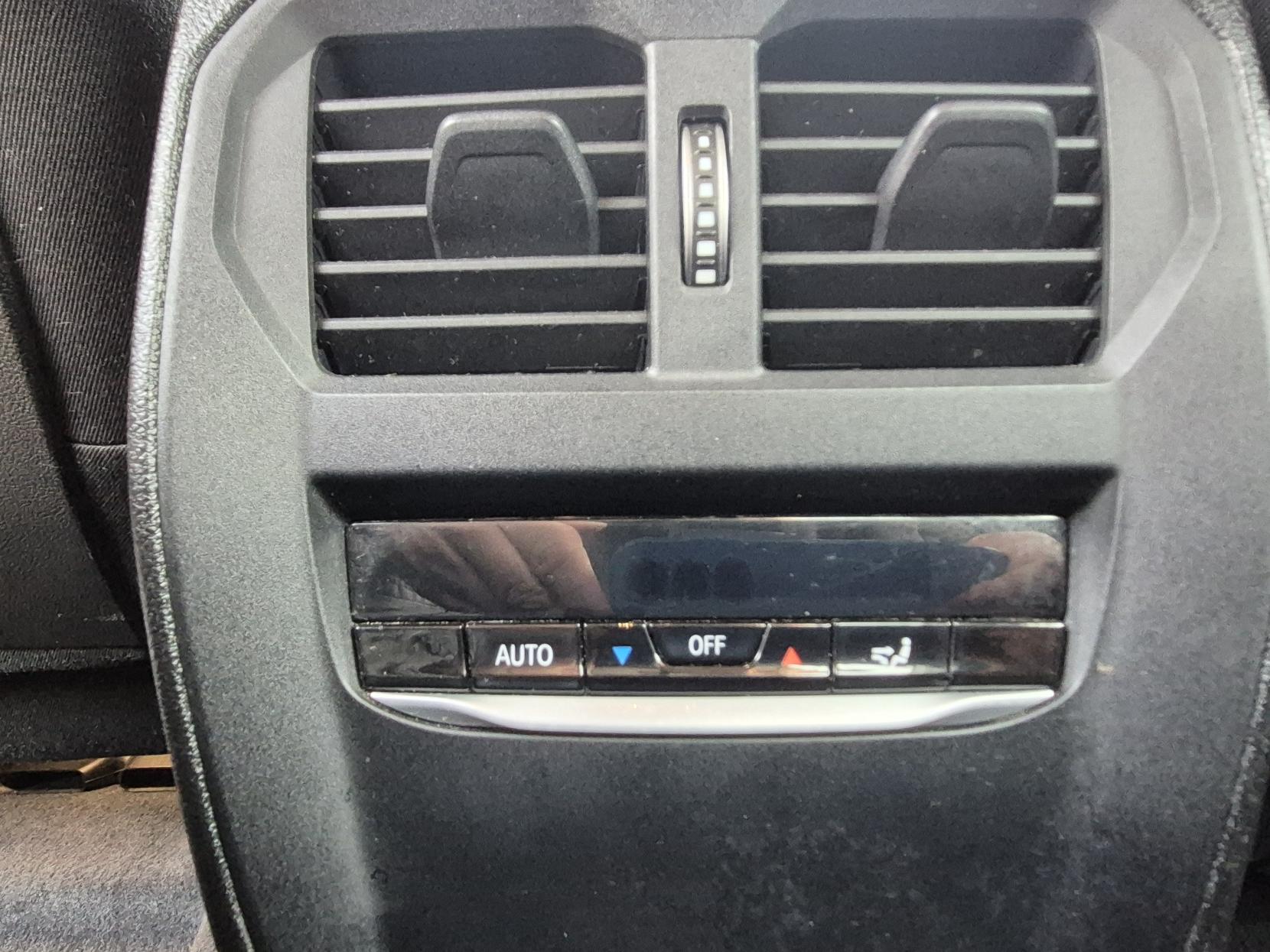 BMW 3 Series 2.0 330e 12kWh SE Pro Saloon 4dr Petrol Plug-in Hybrid Auto Euro 6 (s/s) (292 ps)