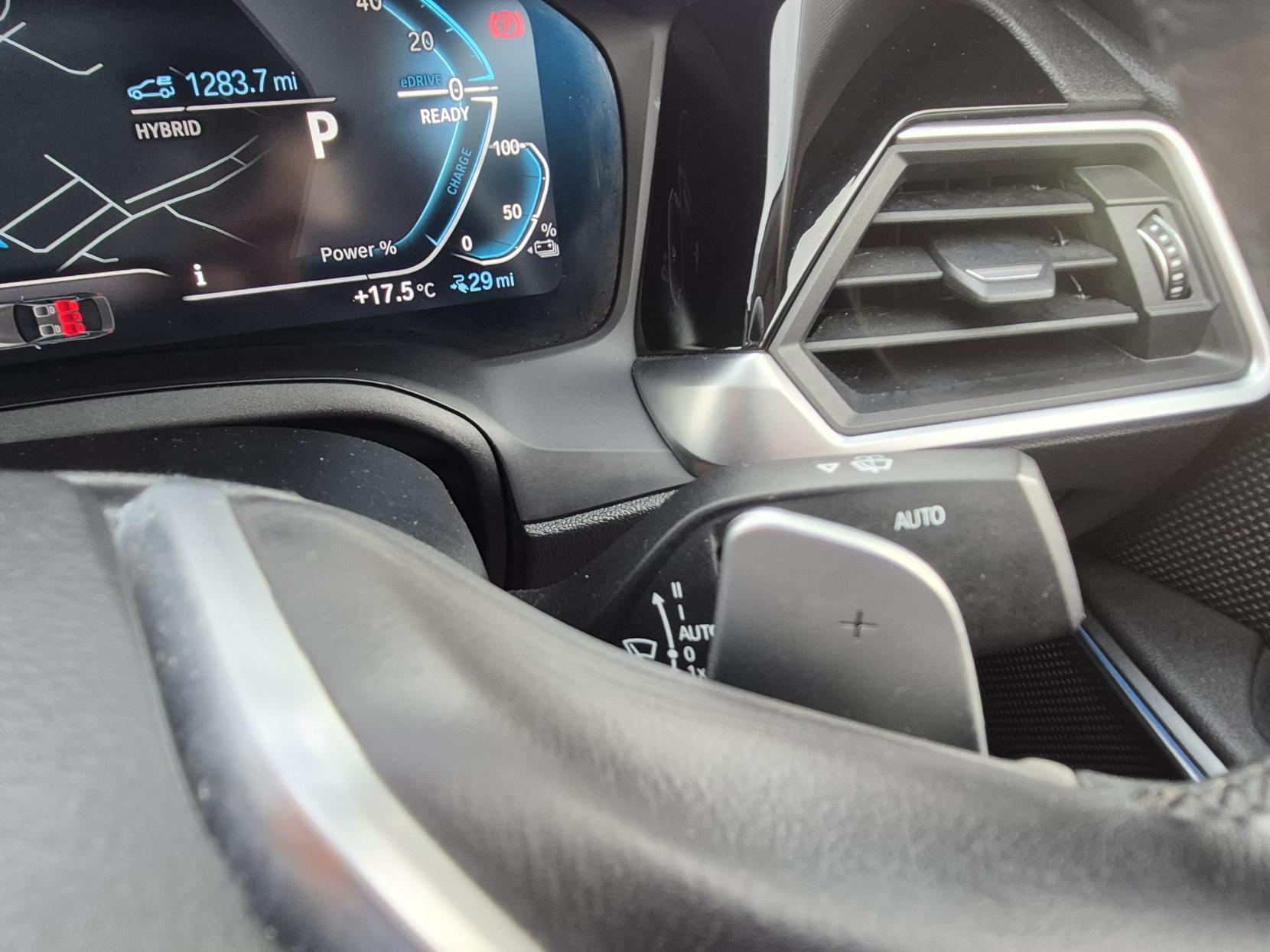 BMW 3 Series 2.0 330e 12kWh SE Pro Saloon 4dr Petrol Plug-in Hybrid Auto Euro 6 (s/s) (292 ps)