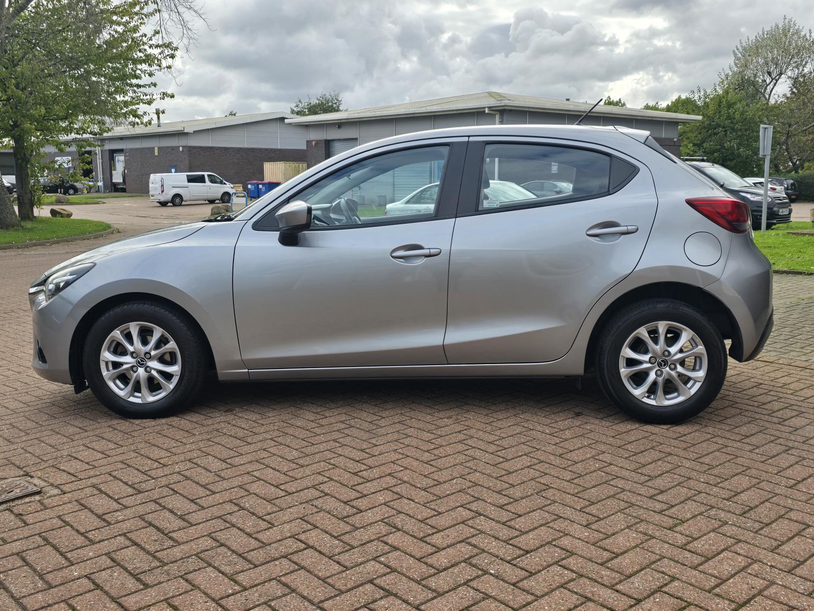 Mazda Mazda2 1.5 SKYACTIV-G SE-L Hatchback 5dr Petrol Manual Euro 6 (s/s) (75 ps)